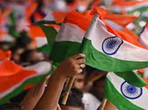 ‘प्रिय हा भारत देश’ : कविता आणि काव्यकोडी