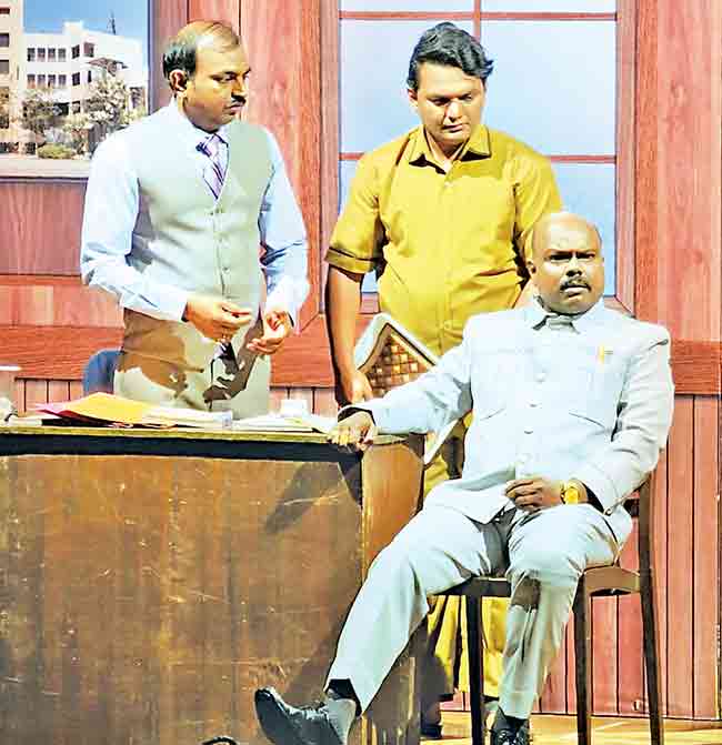 एक गूढ नाट्यानुभव : २१७ पद्मिनी धाम