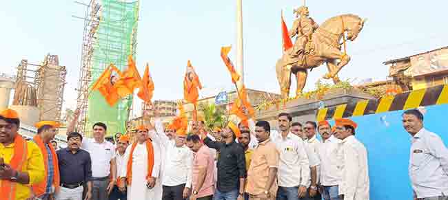 मीरा भाईंदरमध्ये मराठ्यांचा गुलाल उधळत जल्लोष