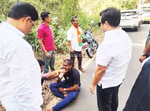 Nitesh Rane : अपघातग्रस्ताच्या मदतीला धावले आमदार नितेश राणे