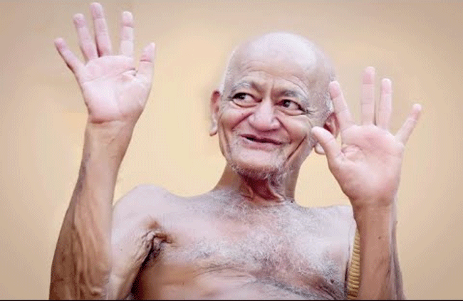 Acharya Vidyasagar : जैन ऋषी आचार्य विद्यासागर महाराज यांनी घेतली समाधी
