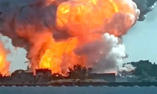 Madhya Pradesh fire : मध्यप्रदेशच्या फॅक्टरीत भीषण आग! ६ कामगारांचा मृत्यू तर ५० हून अधिक जण जखमी