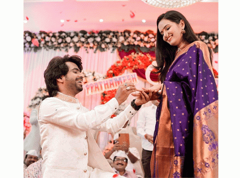 Prathmesh Parab Engagement: 'व्हॅलेंटाईन डे'चा मुहूर्त साधत दगडूने उरकला साखरपुडा