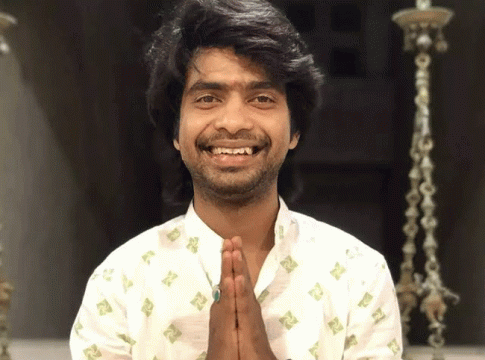 Prathmesh Parab : प्रथमेश झालाय डिलिव्हरी बॉय