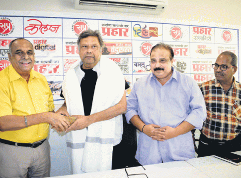Sanjay Mone : अष्टपैलू संजय मोने...