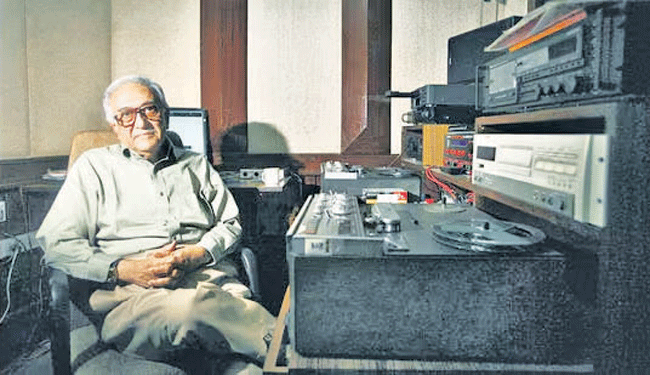 Ameen Sayani : “बहनों और भाईयों… अलविदा”