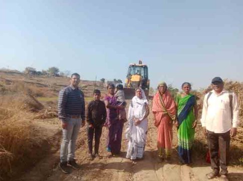संगमनेरमधील किर्तनकार महिलेला तहसिलदारांनी दिला न्याय