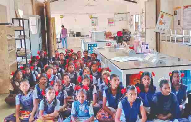संचमान्यतेमुळे राज्यातील ८८४ शाळा बंद पडण्याच्या मार्गावर