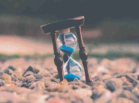 वाईट काळात फक्त लक्षात ठेवा या ३ गोष्टी, बदलेल तुमचे जीवन