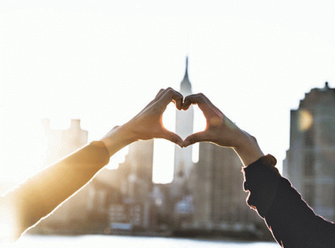Valentine Day : प्रेमाच्या रंगबिरंगी छटा