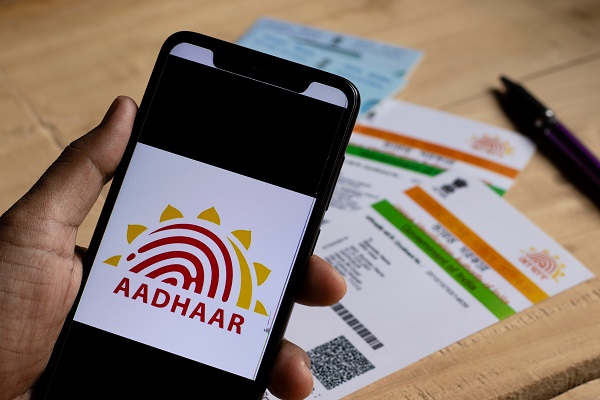 आतापर्यंत दोन कोटींपेक्षा जास्त मृतांचे आधार क्रमांक केले निष्क्रीय