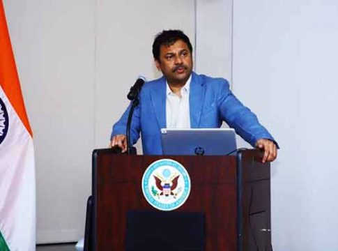 Piracy सावधान! १८ ते २४ वर्षे वयोगटातील युवा ठरताहेत पायरसीचे बळी!