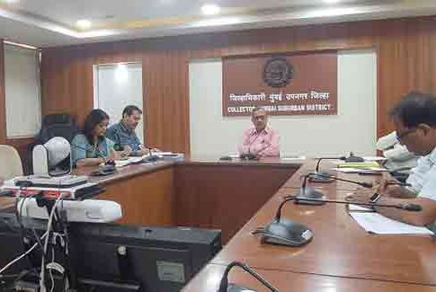 निवडणूक विषयक कामकाजास सर्वोच्च प्राधान्य -जिल्हाधिकारी राजेंद्र क्षीरसागर