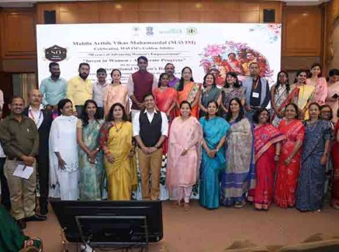 International Women's Day : जागतिक महिला दिनी चौथं महिला धोरण अंमलात आल्याने राज्यातील महिलाशक्तीला नवीन ऊर्जा, नवीन उमेद, नवं बळ