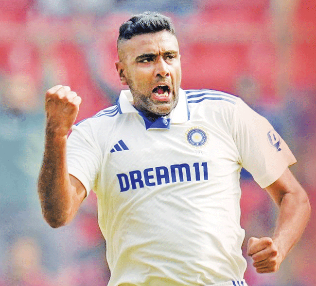 R Ashwin Retires : आर अश्विनची आंतरराष्ट्रीय क्रिकेटमधून निवृत्ती