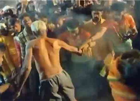 जादूटोणा! पेटत्या निखाऱ्यावर घेतली वृद्धाची अग्निपरीक्षा!