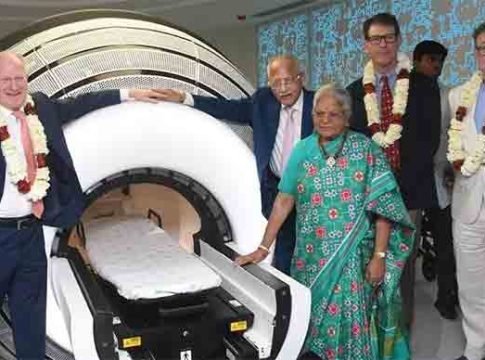 अपोलोने ब्रेन ट्यूमर रुग्णांसाठी आणले 'झॅप-एक्स' तंत्रज्ञान