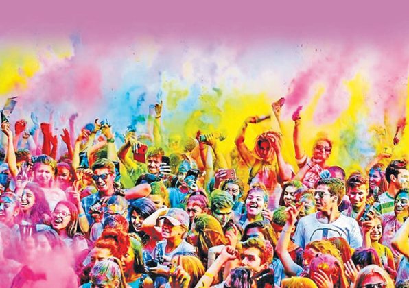 Holi : रासायनिक रंग प्राणी पक्ष्यांसाठी धोकादायकच!
