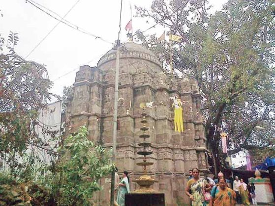 कपालेश्वर मंदिरात पूजेचा अधिकार कुणाला?
