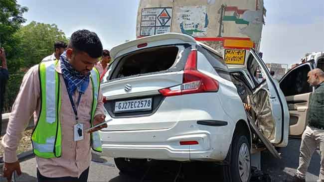 Car Accident : अहमदाबाद-वडोदरा एक्स्प्रेस वेवर भीषण अपघातात कारमधील १० जणांचा जागीच मृत्यू