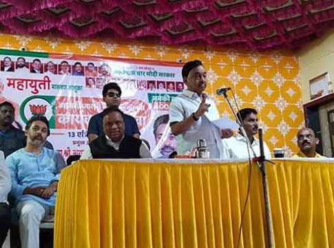 Narayan Rane : उद्वव ठाकरेंसारखा माणूस मुख्यमंत्री म्हणुन महाराष्ट्राला लागलेला कलंक