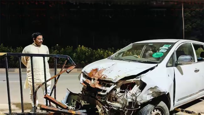Accident news : भाजपाचे माजी मंत्री डॉ. परिणय फुके यांच्या वाहनाला अपघात
