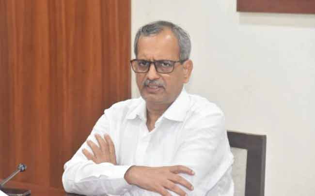 नागरिकांना मतदानास प्रवृत्त करण्यासाठी सोशल मीडियाचा प्रभावीपणे वापर करावा – जिल्हा निवडणूक अधिकारी राजेंद्र क्षीरसागर