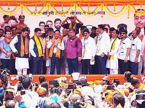 Narayan Rane : भव्य शक्तिप्रदर्शन करत नारायण राणे यांचा उमेदवारी अर्ज दाखल