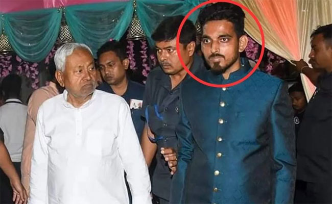 Bihar JDU Leader murder : ऐन निवडणुकीत बिहारमध्ये जेडीयूच्या नेत्याची गोळ्या झाडून हत्या!