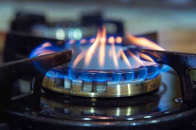 स्वयंपाकाचा गॅस; आपले हक्क आणि कर्तव्य...