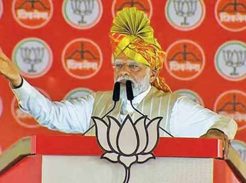 मोदींनी घेतलेले निर्णय मागे घेण्याची कुणात हिंमत आहे; पंतप्रधानांचा विरोधकांना सवाल