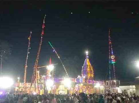 मुरुड तालुक्यात नाचवल्या जातात मानाच्या शासन काठ्या...