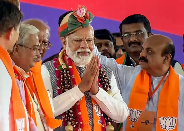 PM Modi: पंतप्रधान मोदींचा वाराणसी दौरा, शेतकरी संमेलन, गंगा आरती आणि बरंच काही...