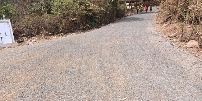 तळा तालुक्यातील द्रोणागिरी रस्त्याचे काम प्रगतिपथावर