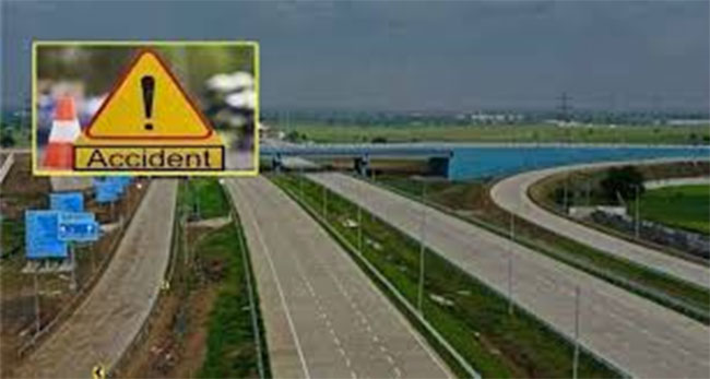 Samruddhi Mahamarg Accident: समृद्धी महामार्गावर भरधाव कारची कंटेनरला धडक!