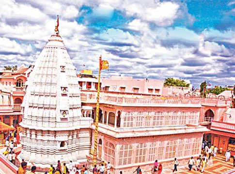 ‘गण गण गणात बोते मंत्र जपा’