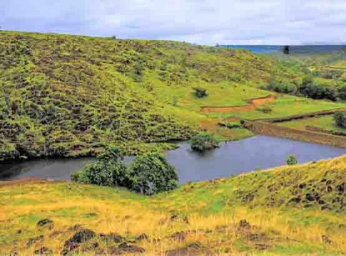 गावातील पाणलोट क्षेत्राचे नियोजन गरजेचे