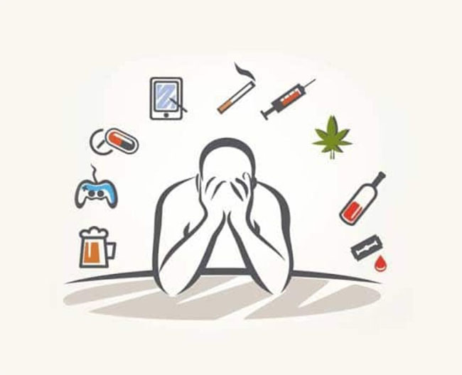 Addiction : व्यसनांच्या विळख्यात तरुणाई