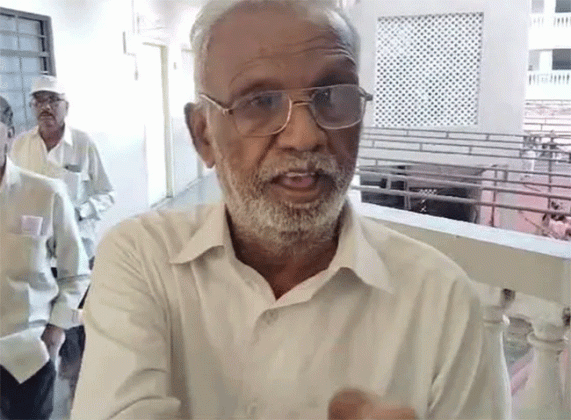 Baramati Loksabha : EVM वर कमळाचं फूल नाही तर मतदान कसं करायचं?