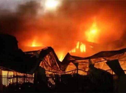 Dharavi Fire : धारावीत अग्नितांडव! भीषण आगीत ६ जण जखमी