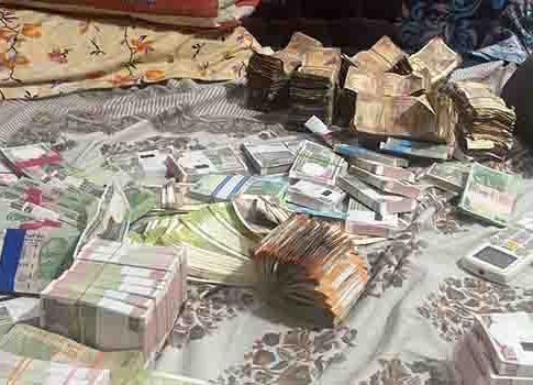 MP News : निवडणुकीच्या काळात पैशांचा पाऊस थांबेना; नोटा इतक्या की पोलिसांना मोजताही येईना!