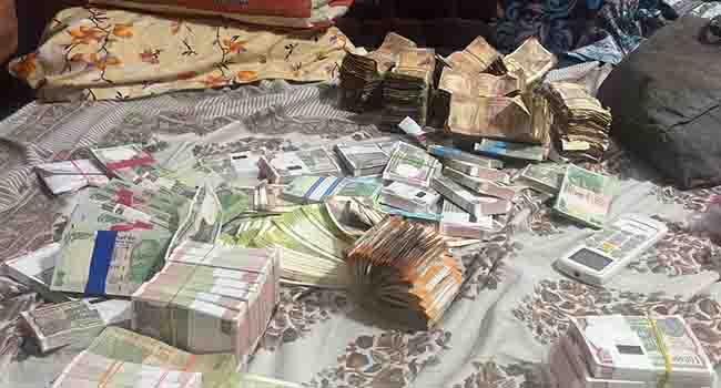 MP News : निवडणुकीच्या काळात पैशांचा पाऊस थांबेना; नोटा इतक्या की पोलिसांना मोजताही येईना!