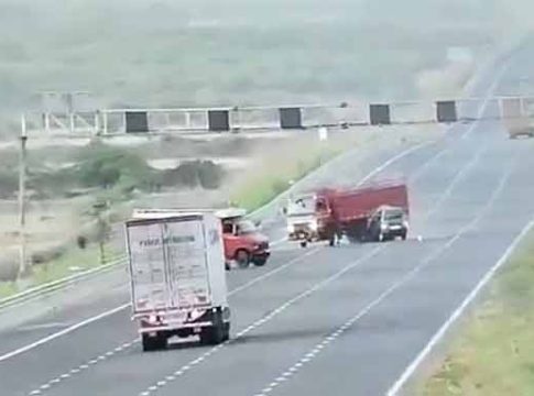 Rajasthan Accident : भीषण अपघात! भरधाव ट्रकच्या धडकेत एकाच घरातील सहा जणांचा दुर्दैवी मृत्यू
