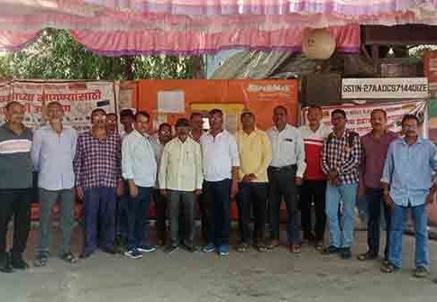 ठाण्यातील कामगारांना वाली कोण? २ महिन्याच्या उपोषणानंतरही परिस्थिती जैसे थे!