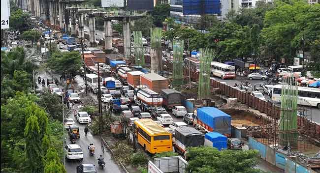 Ghodbunder Road : घोडबंदर रोडवर वाहतूक कोंडी; ‘या’ वाहनांना प्रवेशबंदी!