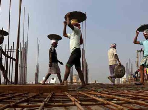 कामगारांना सुरक्षित वातावरण हवे