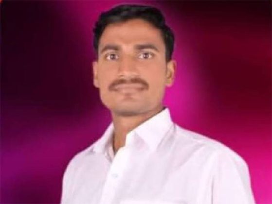 Beed crime : धक्कादायक! अजित पवार गटाच्या सरपंचाचा खून; पाच जणांवर गुन्हा दाखल