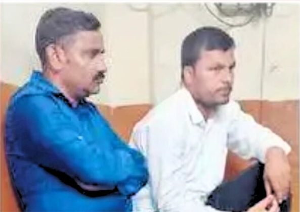 NEET Paper Leak Case : नीट पेपरफुटी प्रकरणात चौकशी केलेल्या लातूरच्या दोन शिक्षकांपैकी एक फरार!