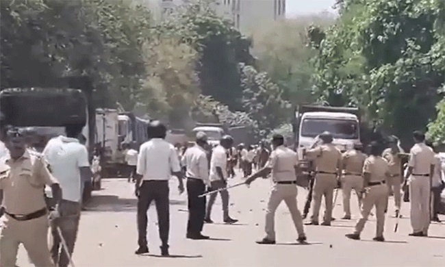 Powai news : पवईतील अतिक्रमण हटवण्यासाठी गेलेले पालिकेचे पथक आणि पोलिसांवर दगडफेक!