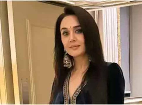 Preity Zinta : प्रीती झिंटाची सहा वर्षानंतर बॉलीवुडमध्ये धमाकेदार एंट्री!